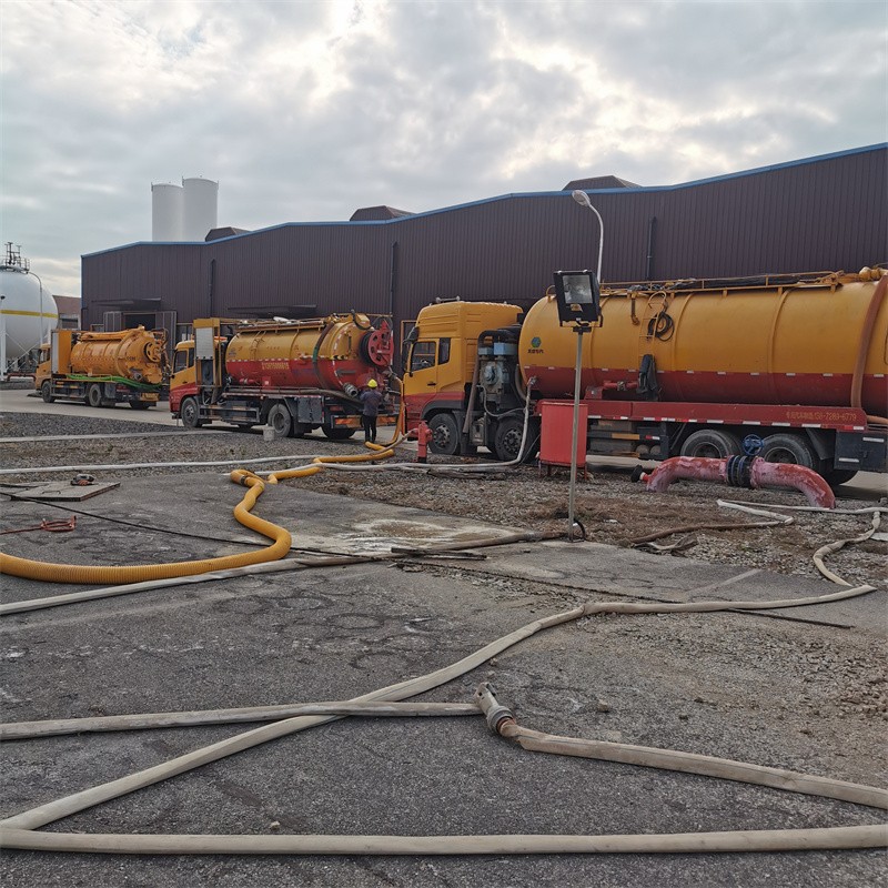 朗县污水池清理